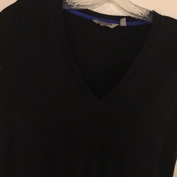 Short sleeve athletic dress - Picture 3 of 3